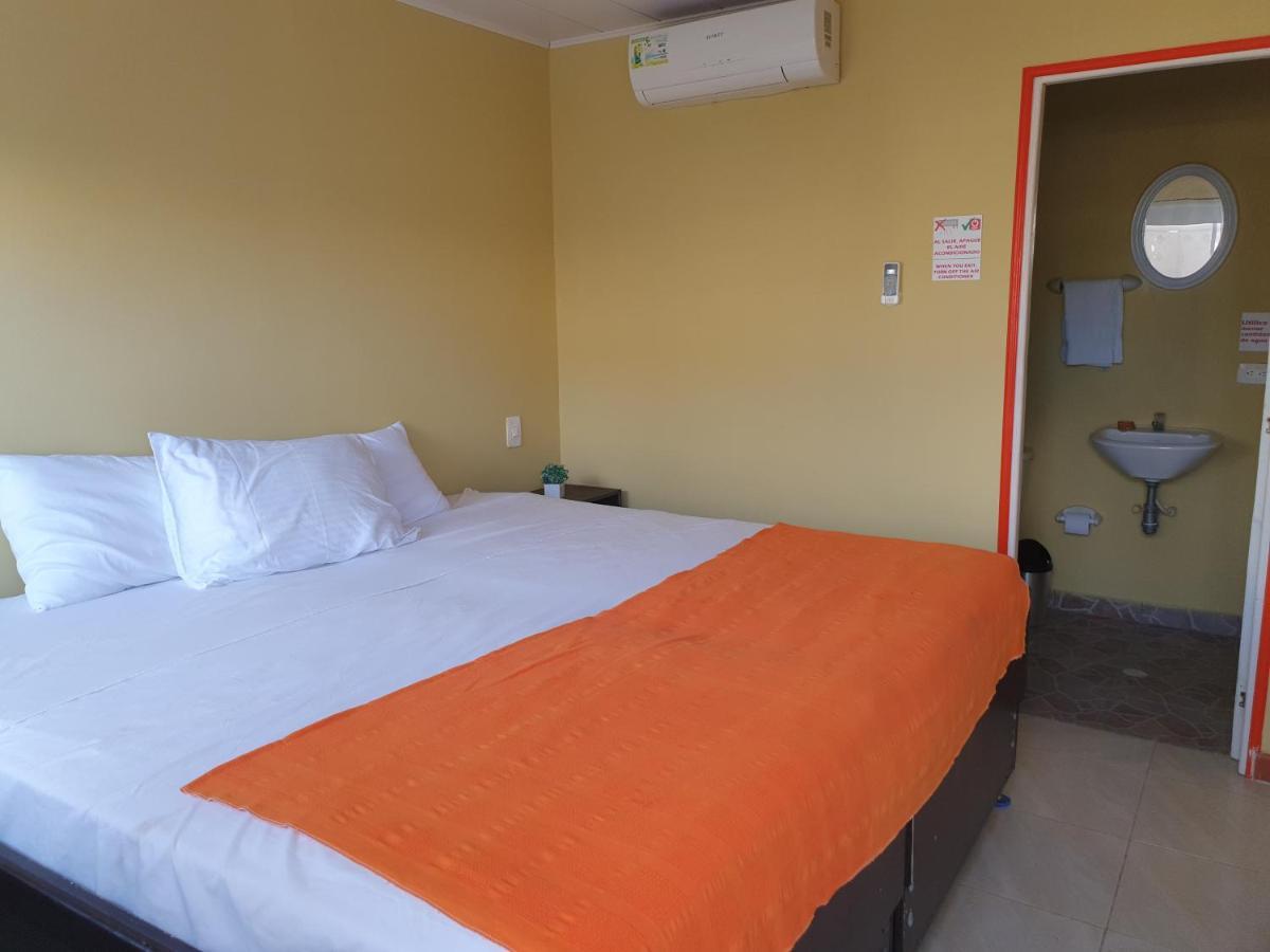Victoria'S Gennie Bay Village Hostal San Andres  Bagian luar foto