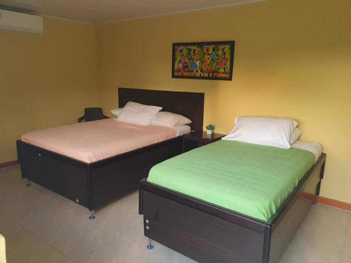 Victoria'S Gennie Bay Village Hostal San Andres  Bagian luar foto